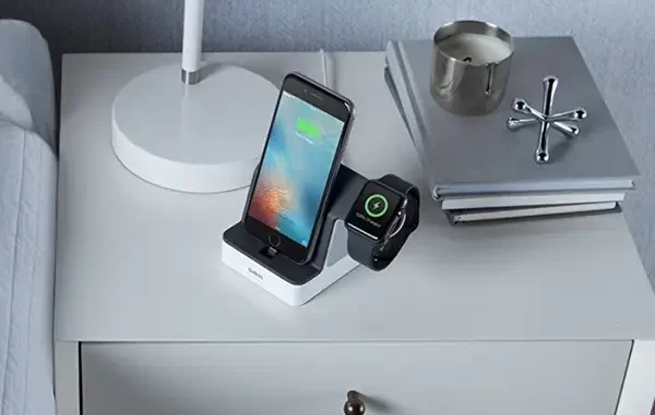 The 8 Best iphone docks for keeping your battery full