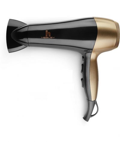 CHAOBA is a select proficient hair dryer brand with successful highlights like concentrator, and spout to dry and style your hair. It uses 2000 watts energy for great working. It has an amazing breeze engine fan and a separable concentrator spout which emanates concentrated air to fix and style your hair. It's anything but a programmed switch-off system which initiates when the hair dryer gets overheated because of long use or when you neglect to turn it off. It accompanies two fascinating hot and cool air alternatives, which you can utilize according to your prerequisite. Be that as it may, the lone downside with this item is its commotion, which it creates in some cases while working. Separated, from that, CHAOBA Hair Dryer 2800, with its ideal ergonomic plan, merits its cost.